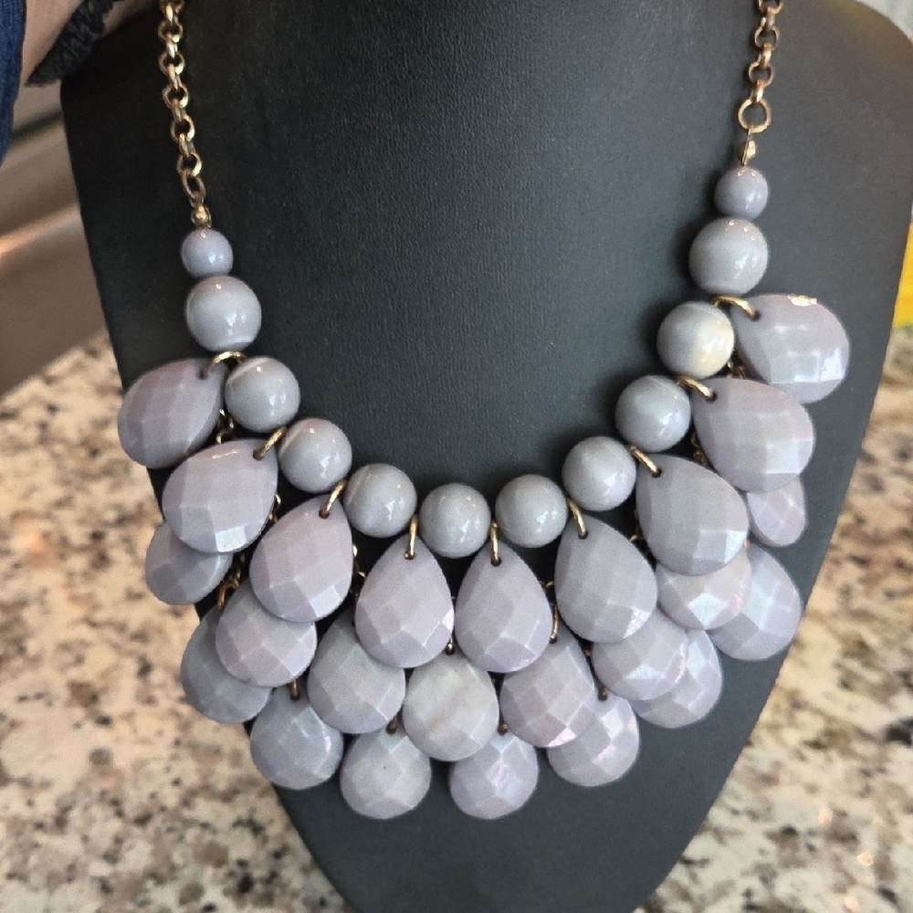 Source Unknown Gray Statement Necklace - Picture 3 of 6